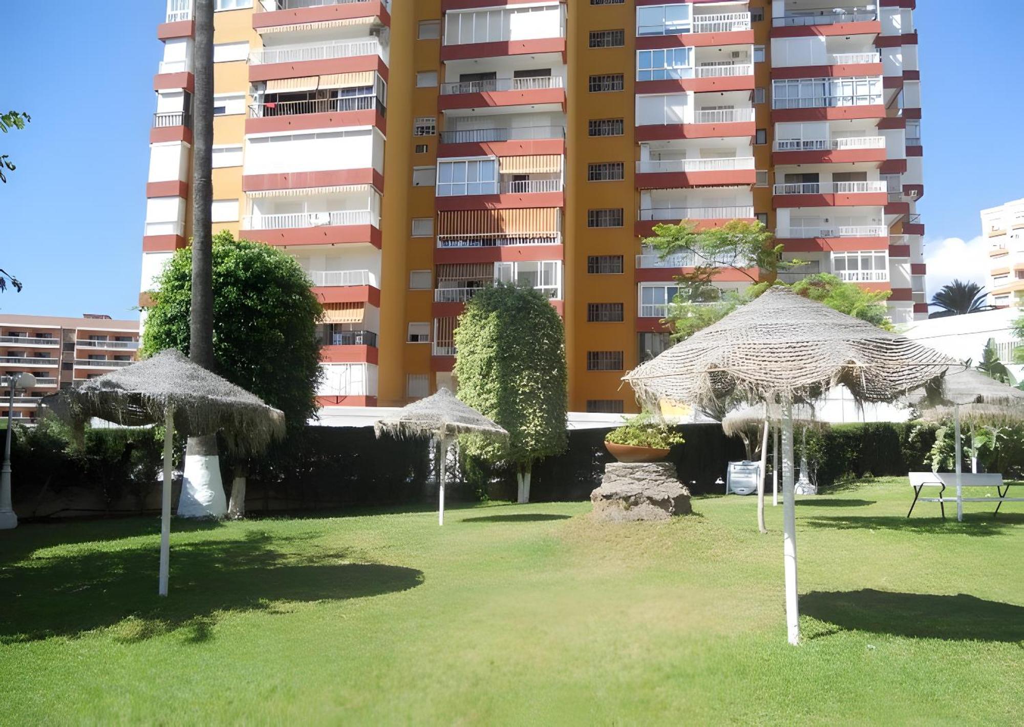 בנאלמדנה Next To Puerto Marina And The Beach מראה חיצוני תמונה